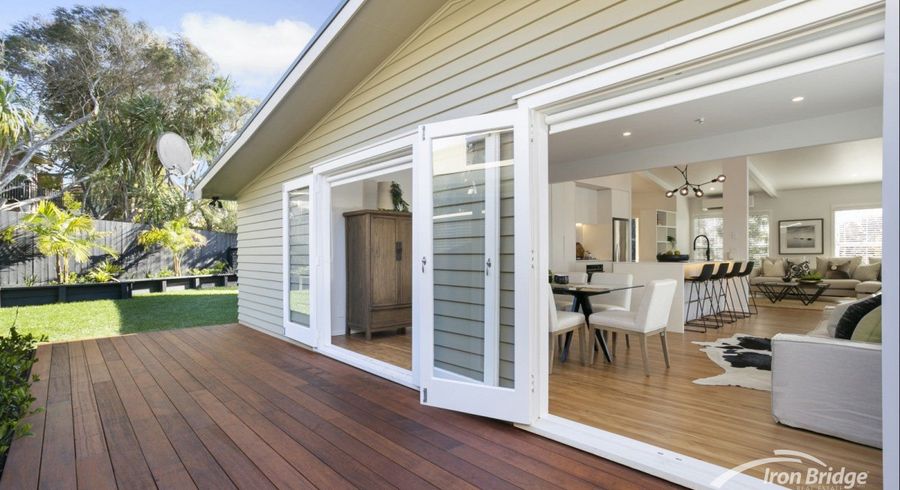  at 139 Nile Road, Milford, Auckland