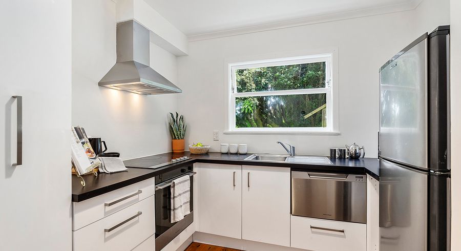 at 73B Pembroke Road, Northland, Wellington