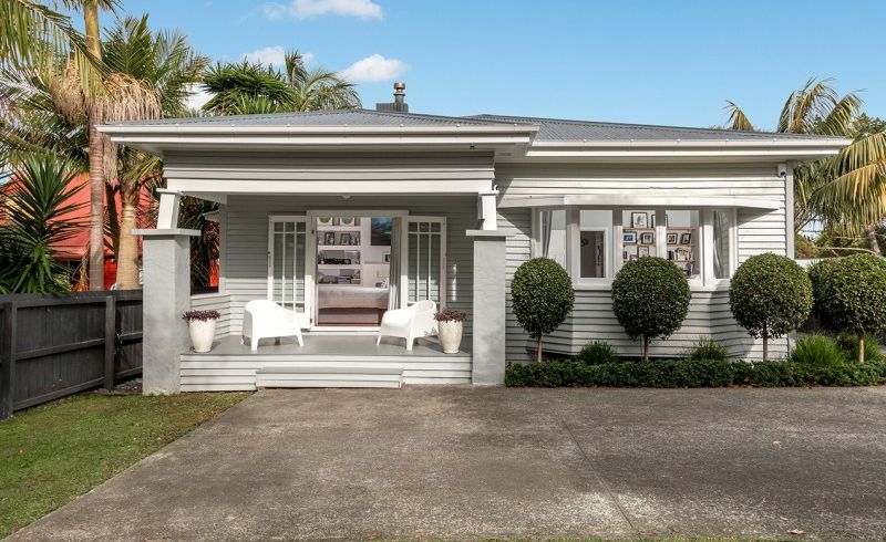  at 1012 Great North Road, Point Chevalier, Auckland