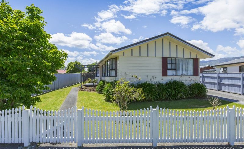  at 98 Totara Park Road, Totara Park, Upper Hutt