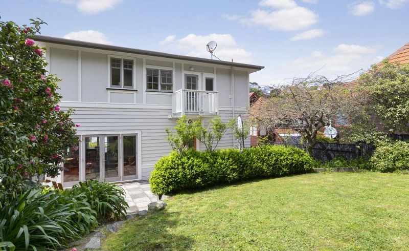  at 14 Glen Road, Kelburn, Wellington