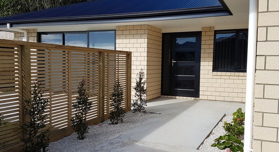  at 10 Frederick Place, Whalers Gate, New Plymouth