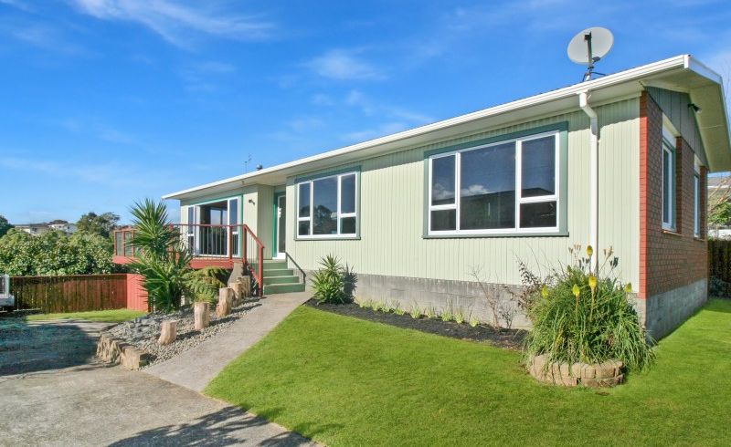  at 3B Montana Place, Merrilands, New Plymouth