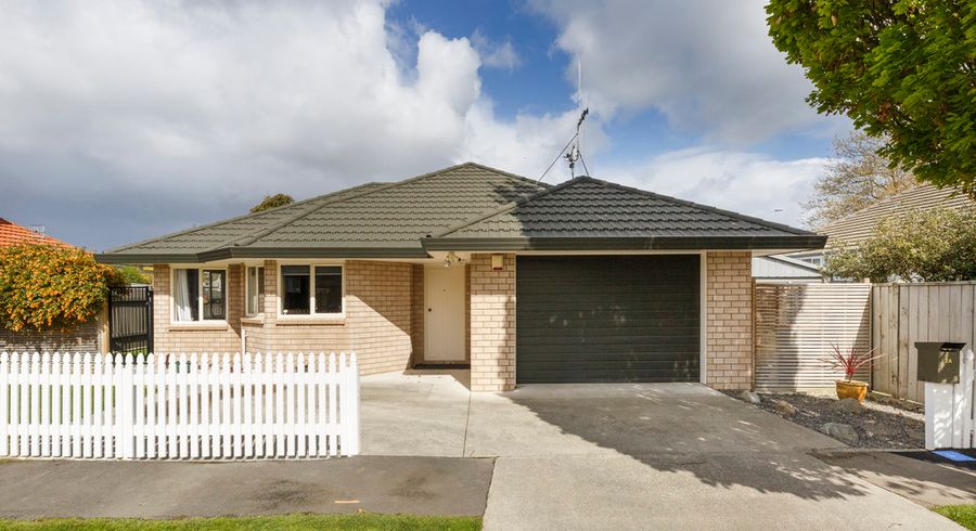 at 2A Belfast Place, Roslyn, Palmerston North