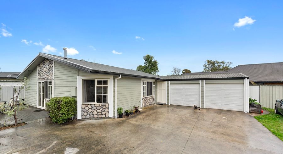  at 8A Bruce Avenue, Glenview, Hamilton