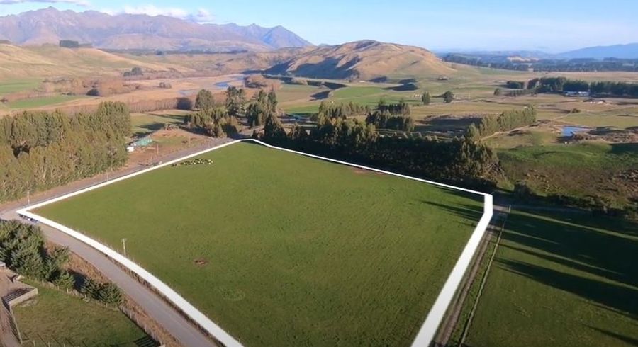  at 1400 Ramparts Road, MANAPOURI, TE ANAU