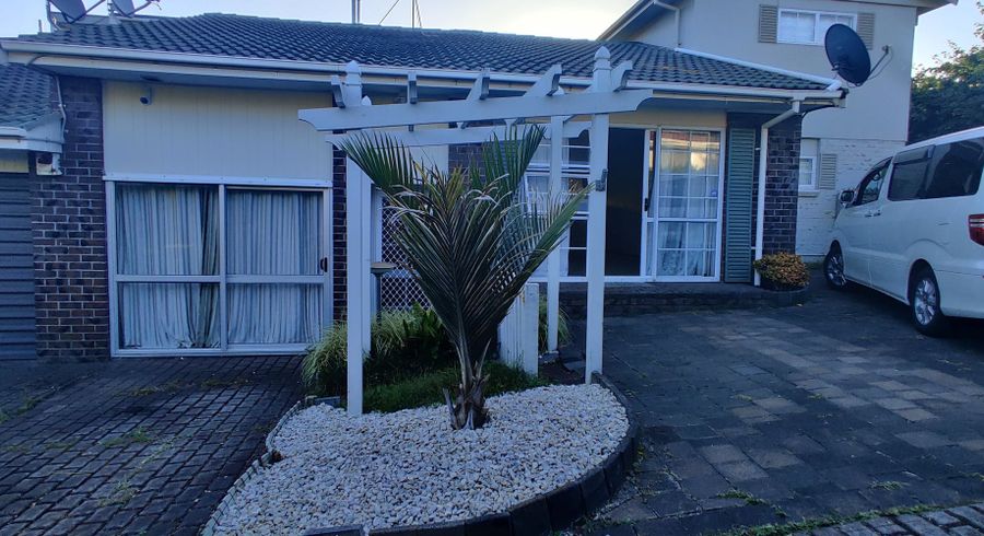  at 4/2 Raurenga Avenue, Royal Oak, Auckland
