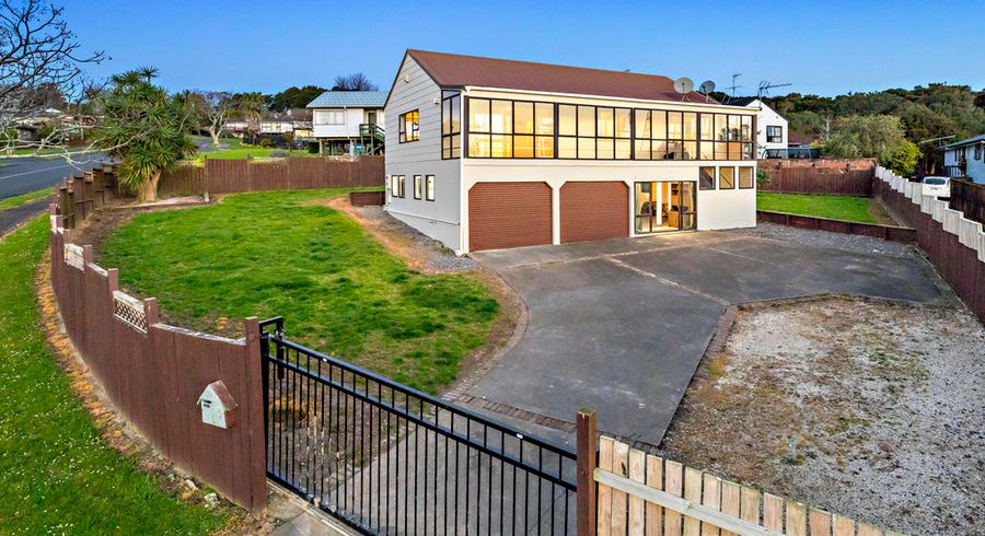  at 17 Banyan Drive, Totara Heights, Auckland
