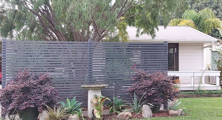  at 16 Peninsula Parade, Hihi