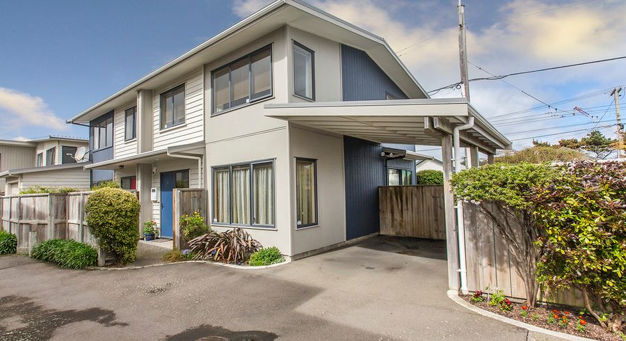  at 1/389 Broadway, Miramar, Wellington