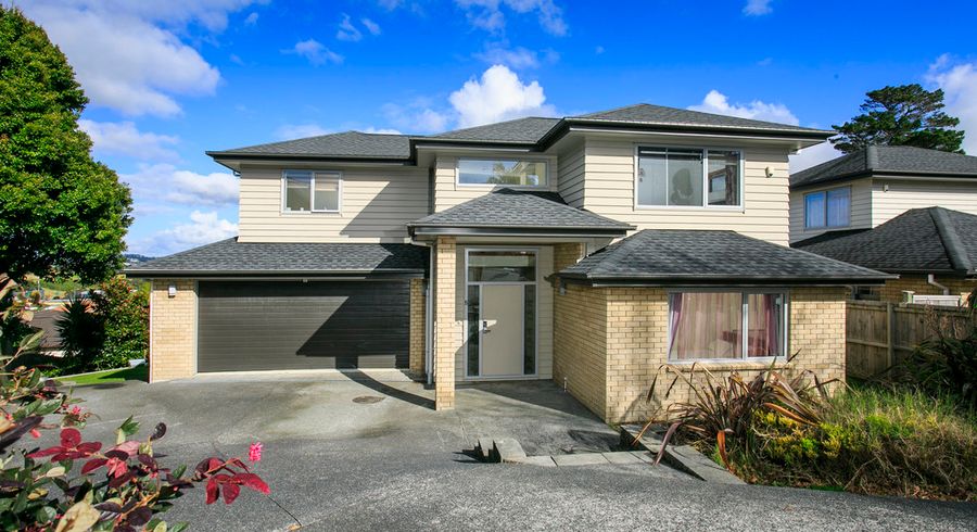  at 5 Hauraki Crescent, Pinehill, Auckland