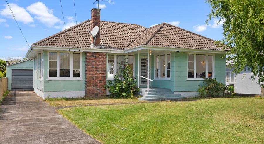  at 7 Burt Road, Mount Wellington, Auckland
