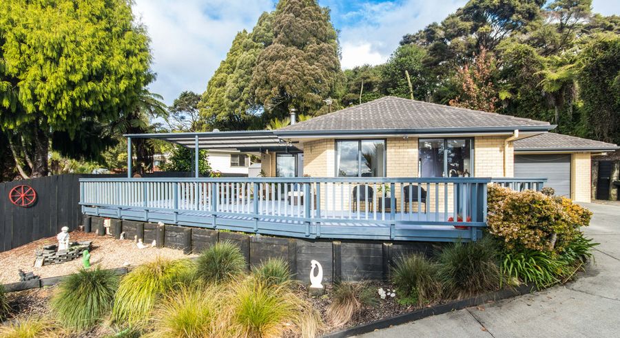  at 195 Wairere Road, Henderson