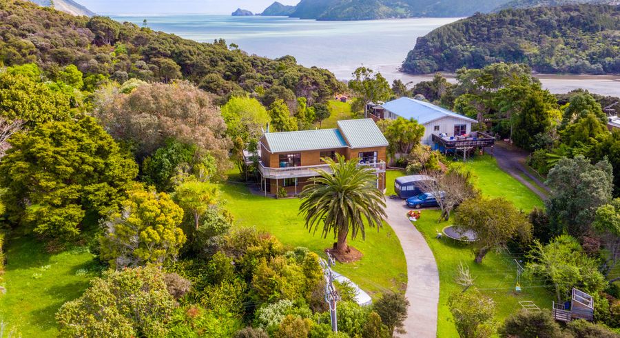  at 41 Cornwallis Road, Cornwallis, Auckland