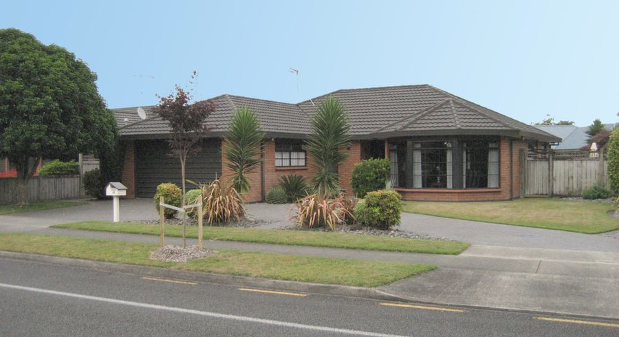 at 83 Sandwich Road, St Andrews, Hamilton