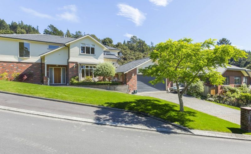  at 8 Sylvan Way, Silverstream, Upper Hutt