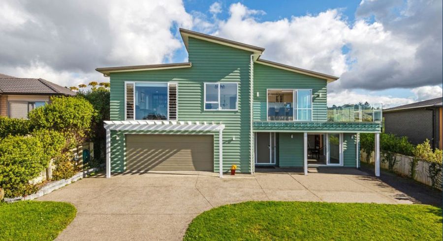  at 12 Seaview Crescent, Hatfields Beach, Orewa