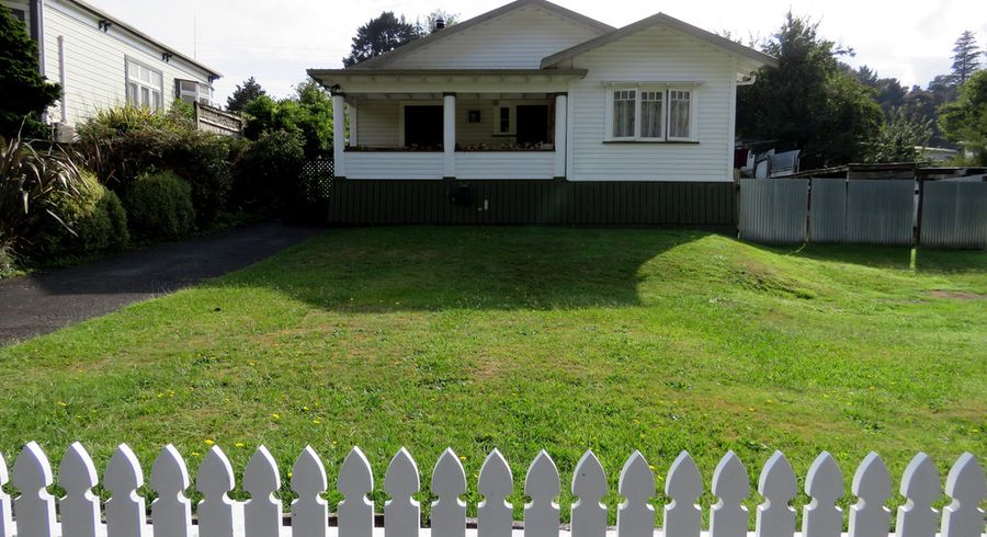  at 6 River Road, Taumarunui