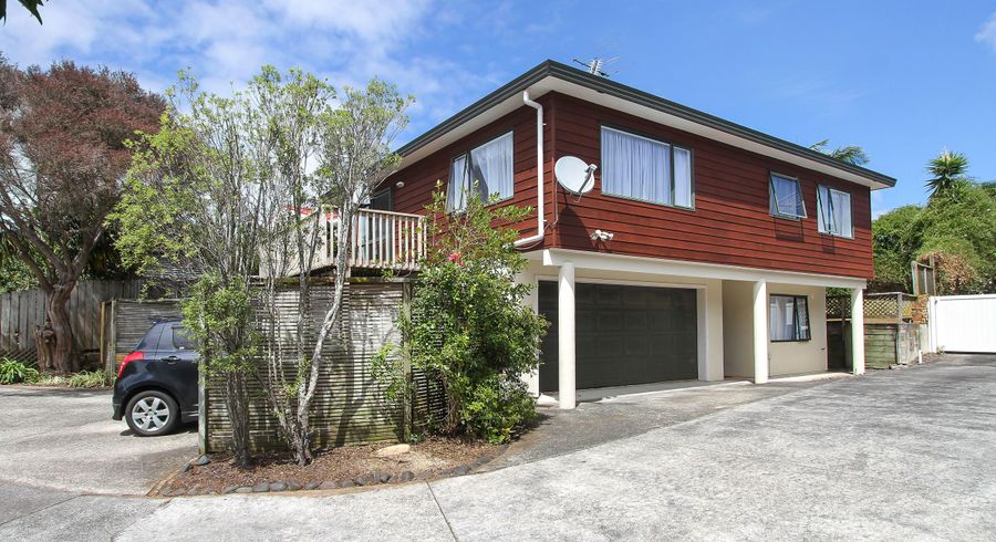  at 4/5 Anne Road, Hillcrest, Auckland