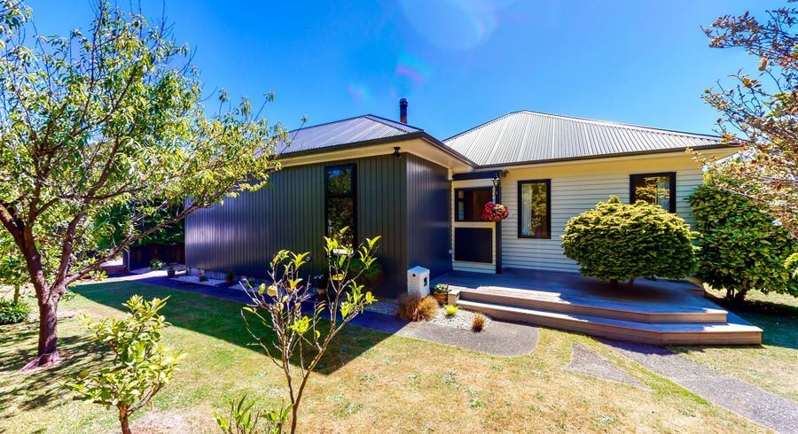  at 5 Lillian Street, Belmont, Lower Hutt