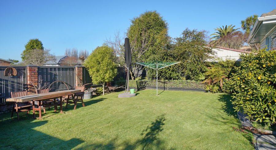  at 1/9 Grimseys Road, Redwood, Christchurch