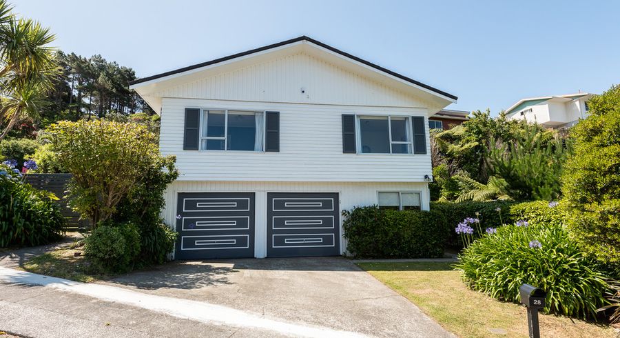  at 28 Paddington Grove, Karori, Wellington