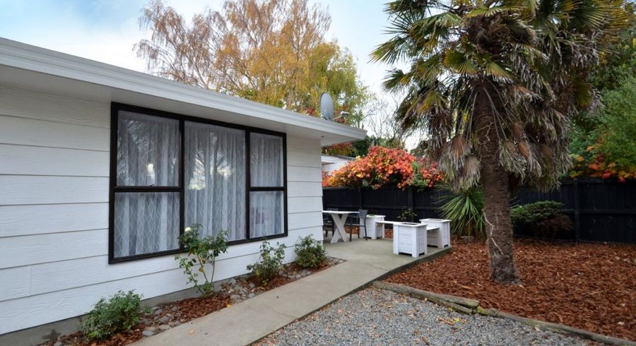  at 2/33 Seymour Street, Hornby, Christchurch