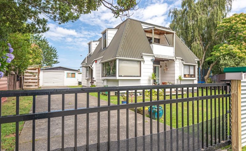  at 11 Cypress Place, Aramoho, Whanganui