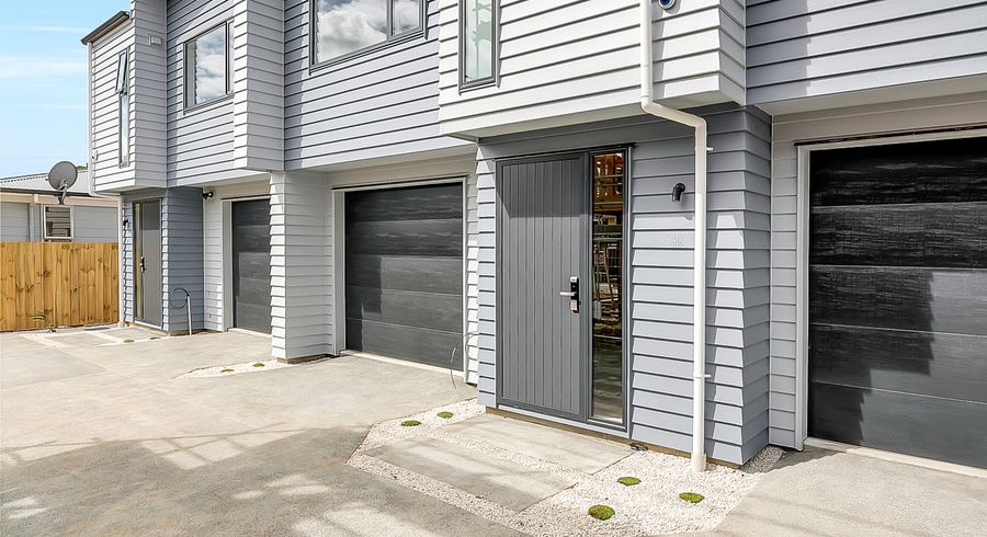  at 61 Mckinstry Avenue, Mangere East, Auckland