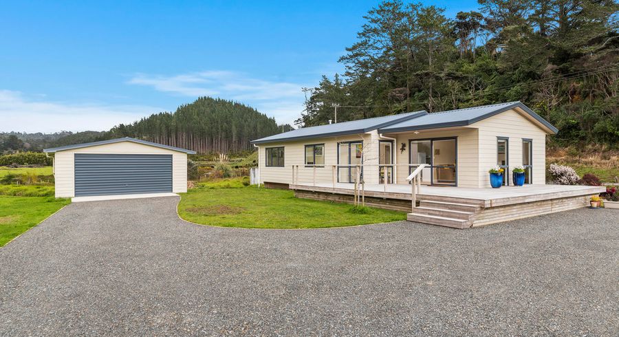  at 17 Wattle Bay Road, Manukau Heads, Awhitu