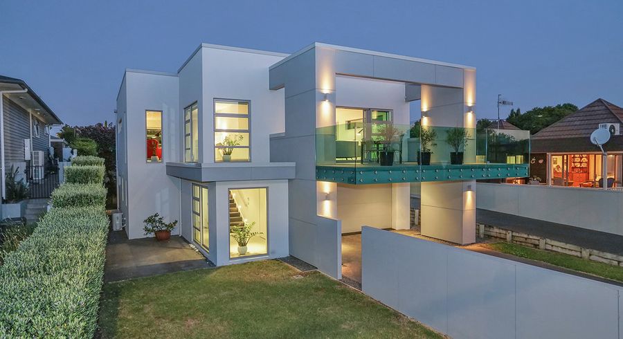  at 896 River Road, Queenwood, Hamilton