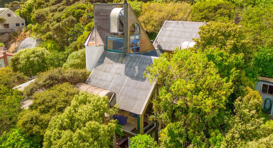  at 42 Cluny Road, Plimmerton, Porirua