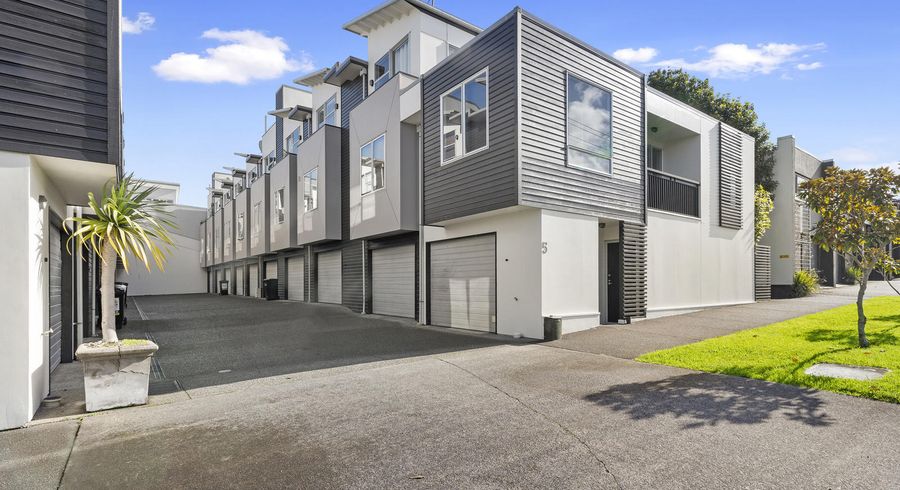  at 8/5 Millais Street, Grey Lynn, Auckland