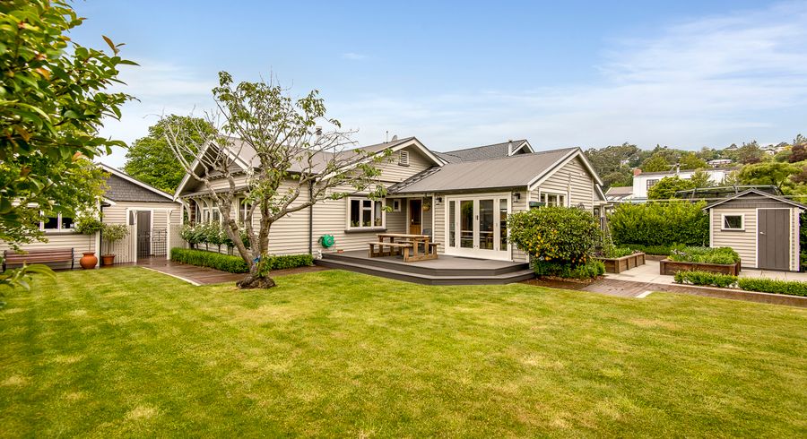  at 4 Valley Road, Cashmere, Christchurch