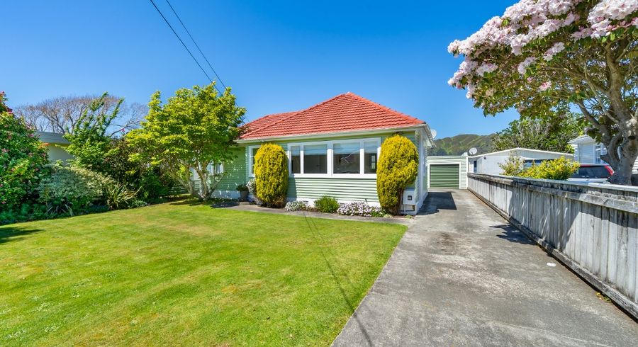  at 894 High Street, Avalon, Lower Hutt