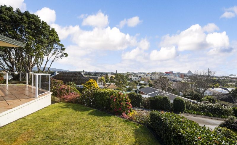 at 16D Burns Street, Westown, New Plymouth