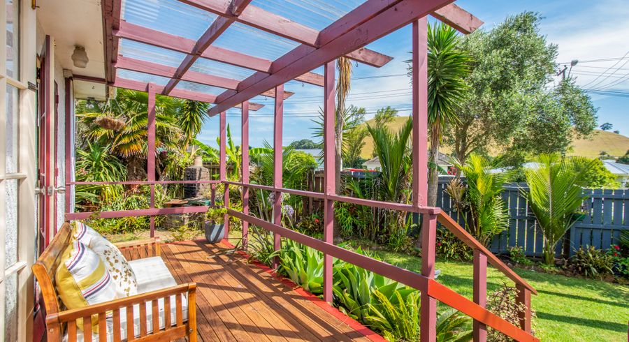  at 2/66 Miller Road, Mangere Bridge, Auckland