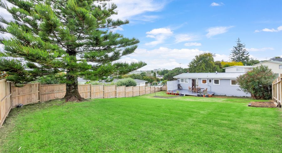  at 89 Bond Crescent, Forrest Hill, Auckland