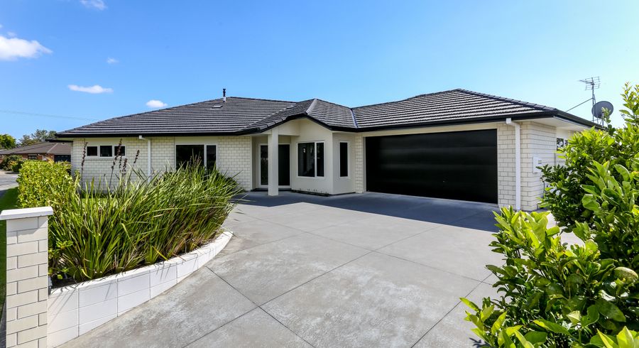  at 1 Manurau Crescent, Merrilands, New Plymouth