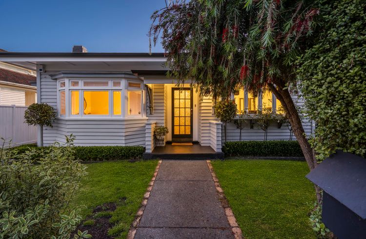  at 10 Lambeth Road, Mount Eden, Auckland