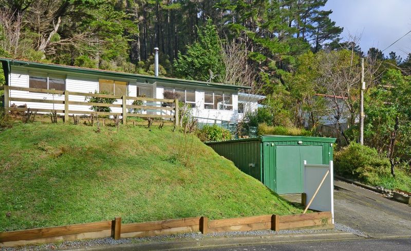  at 76 Elmslie Road, Pinehaven, Upper Hutt