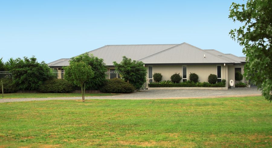  at 90 Kay Road, Flagstaff, Hamilton