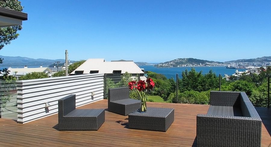  at 14 Lohia Street, Khandallah, Wellington