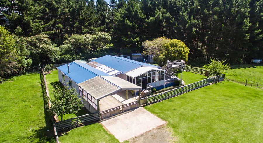  at 11057B State highway 35, Waihau Bay, te kaha