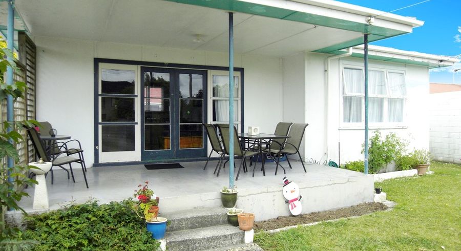  at 27 Charles Crescent, Beerescourt, Hamilton