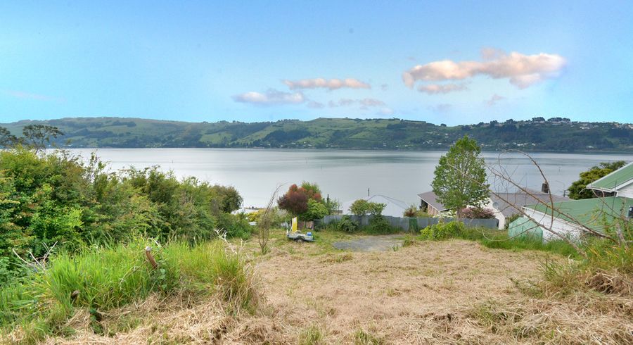  at 3 Taupo Lane, Ravensbourne, Dunedin