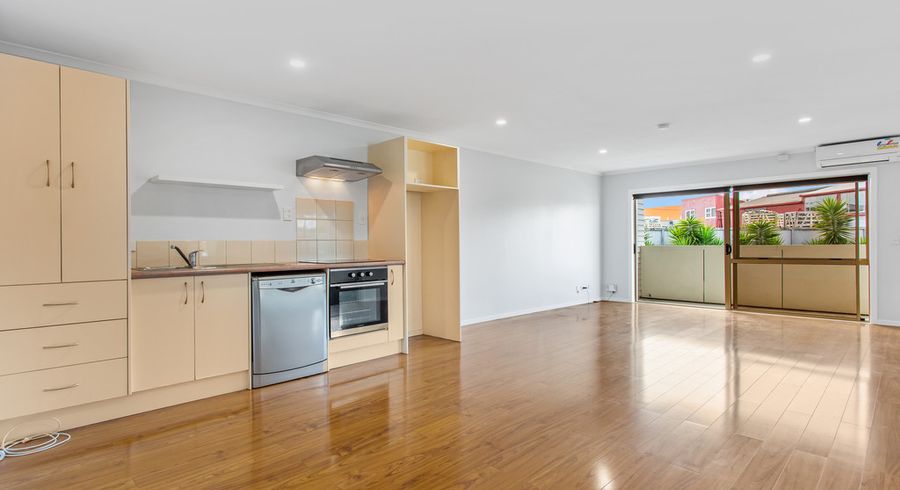  at 2B/47 Stanhope Road, Mount Wellington, Auckland
