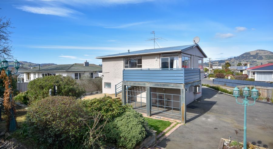  at 10 Duff Place, Mosgiel