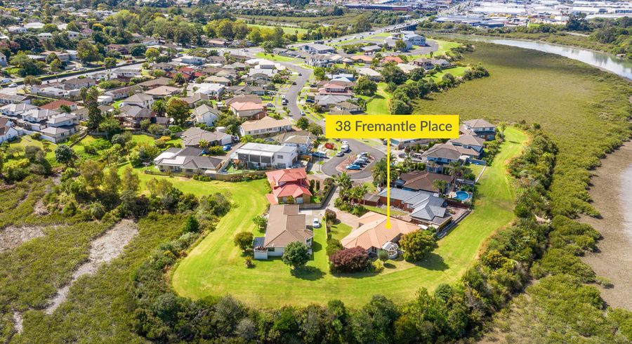  at 38 Fremantle Place, Pakuranga Heights, Auckland