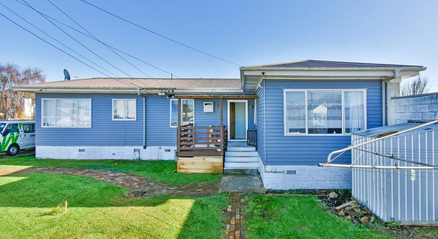  at 2/76 Fitzroy Street, Papatoetoe, Auckland